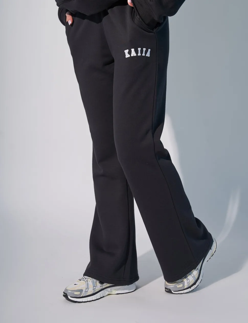 Best Sale Kaiia Logo Wide Leg Sweat Pants in Black Back In Stock | Sculpt & Leisure