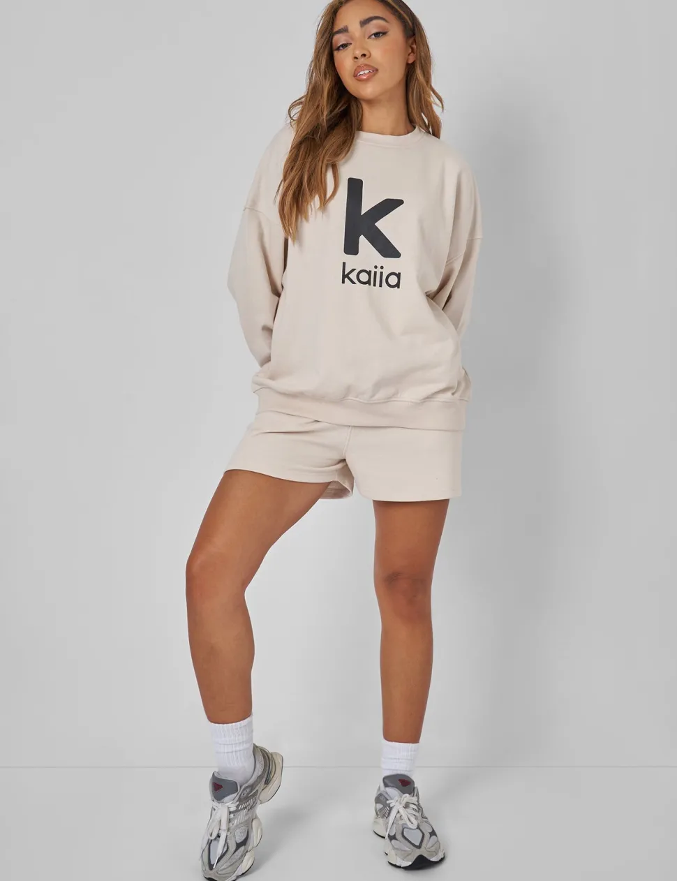 Best Kaiia Slogan Relaxed Sweat Short Cream Sculpt & Leisure | Kaiia The Label