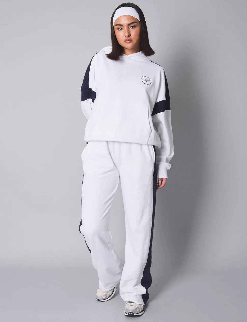 Best Sale Kaiia Sport Contrast Panel Oversized Hoodie White with Navy Sculpt & Leisure | Kaiia The Label