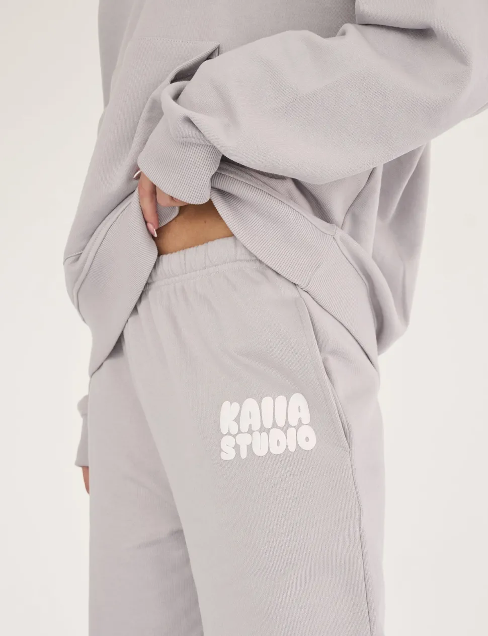 Best Kaiia Studio Bubble Logo Cuffed Joggers Light Grey Sculpt & Leisure | Kaiia The Label