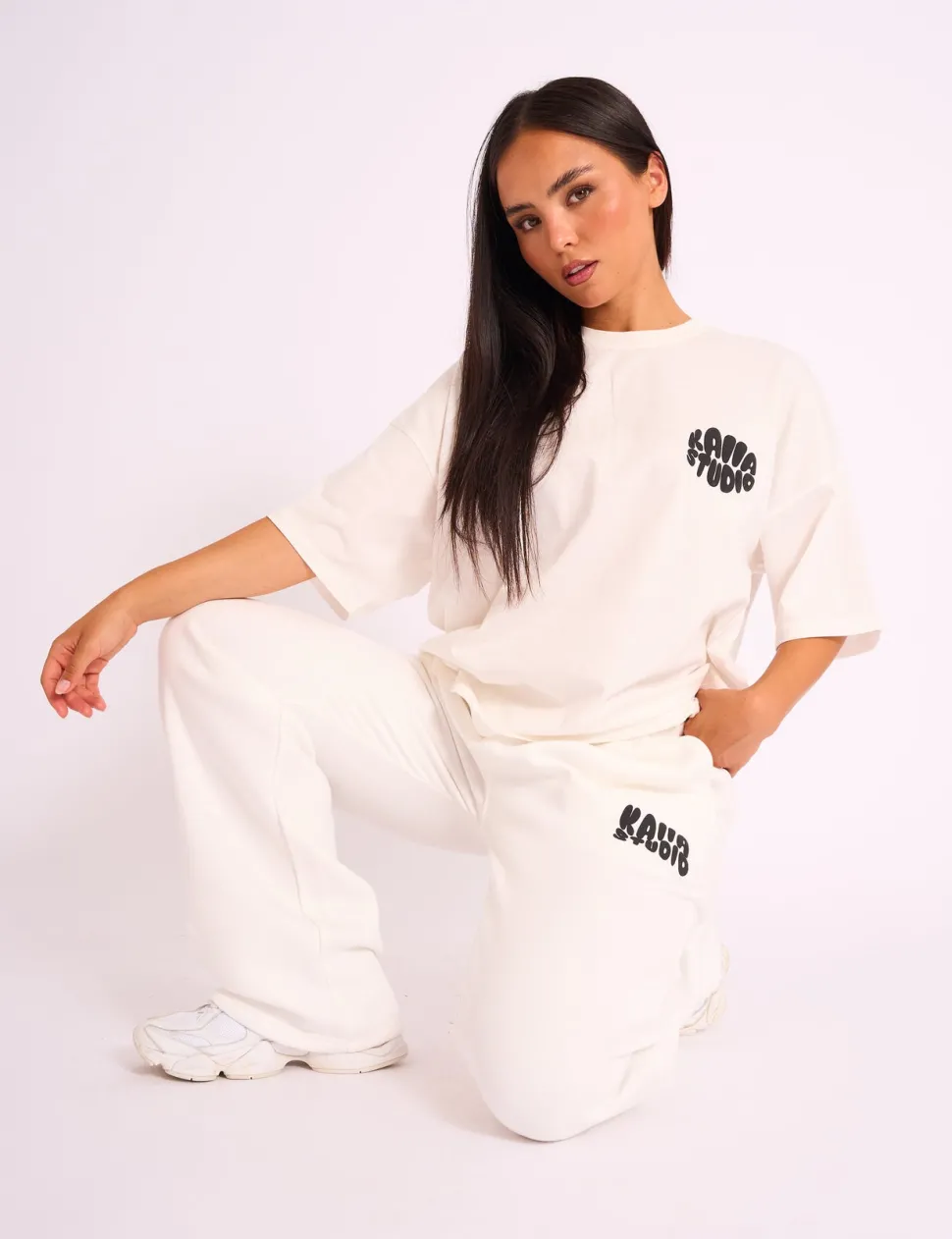 Store Kaiia Studio Bubble Logo Oversized Tee White & Black Sculpt & Leisure | Kaiia The Label