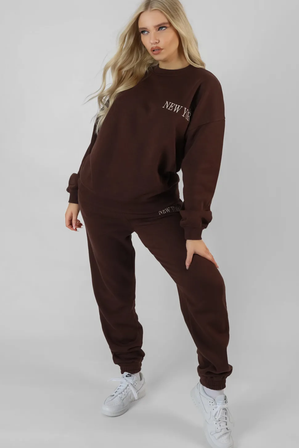 Cheap New York Oversized Sweatshirt Chocolate Sculpt & Leisure | Kaiia The Label