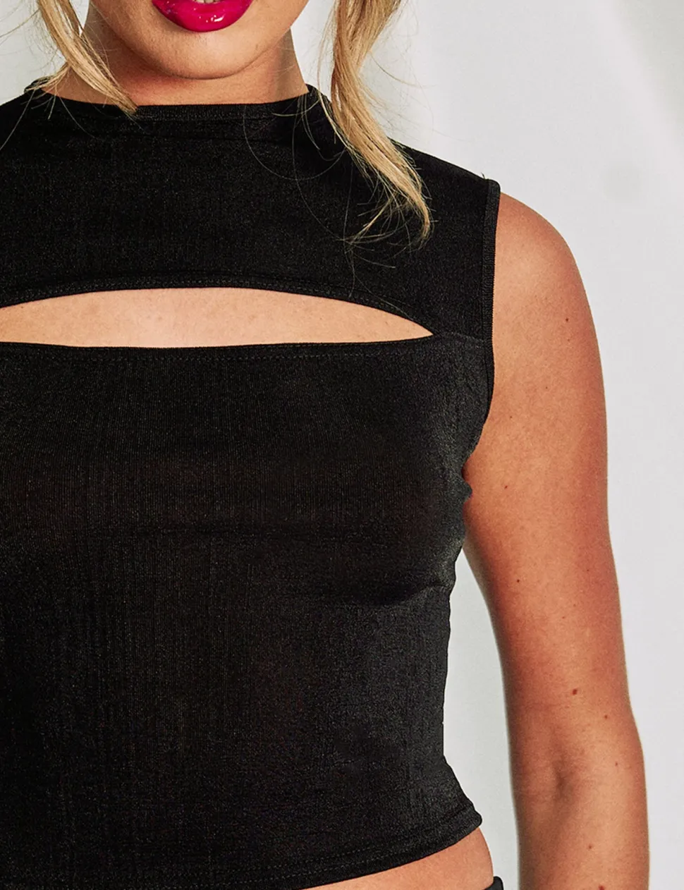 Store Slinky Slit Detail Sleeveless Top Tops