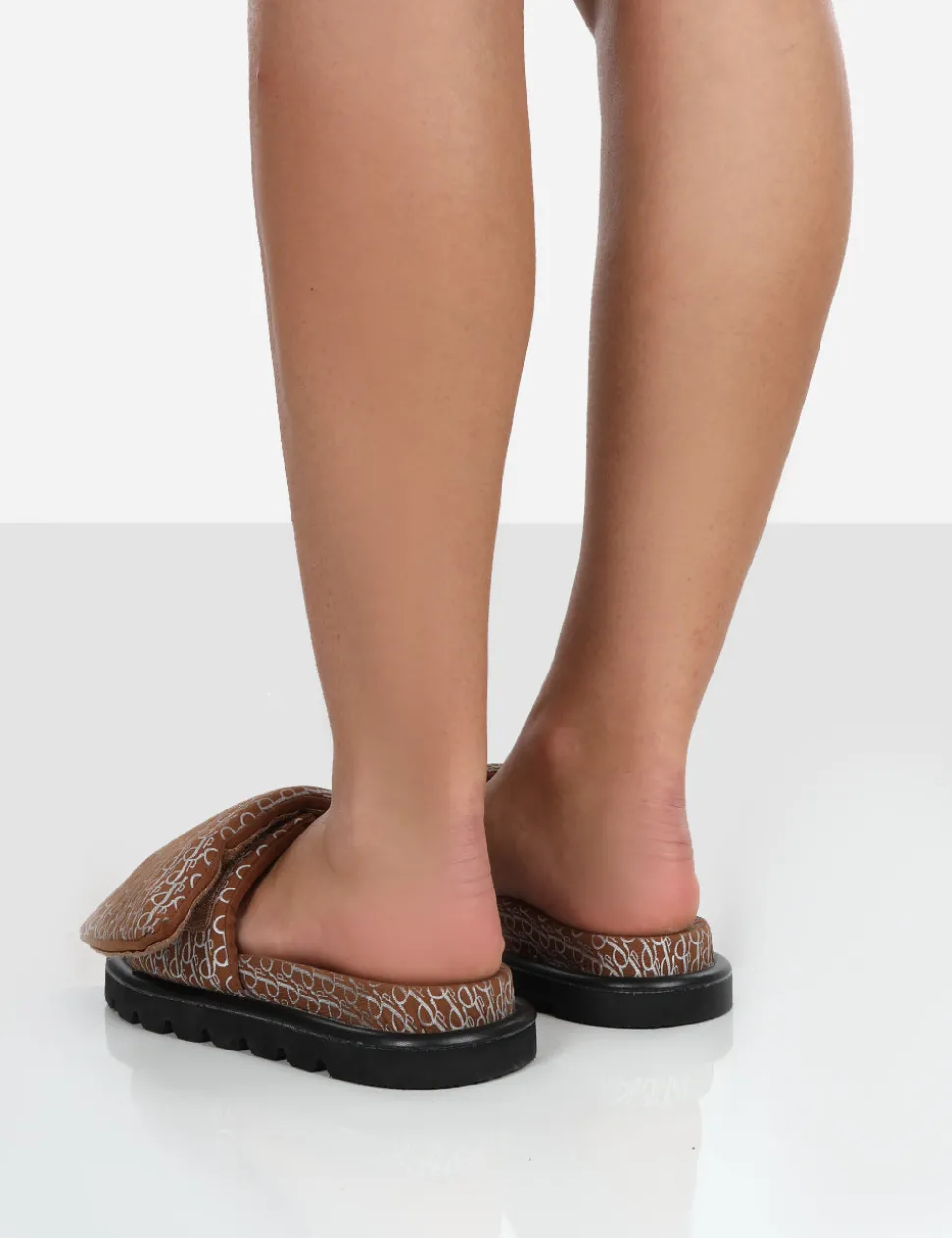 Store Sweeter Nylon Padded Slide Sandals Flats