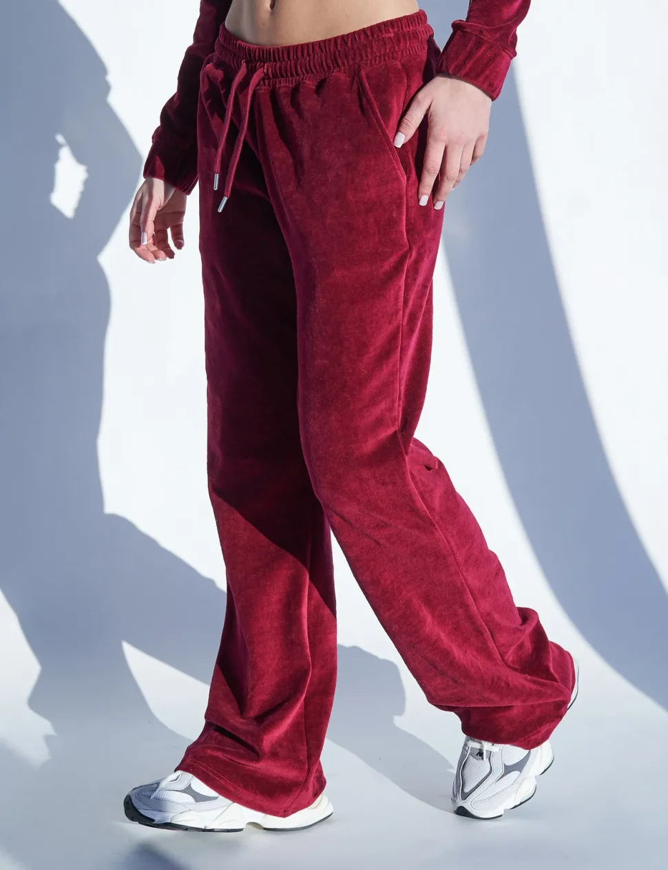 Outlet Velour Fla Trousers Cherry Sculpt & Leisure | Kaiia The Label